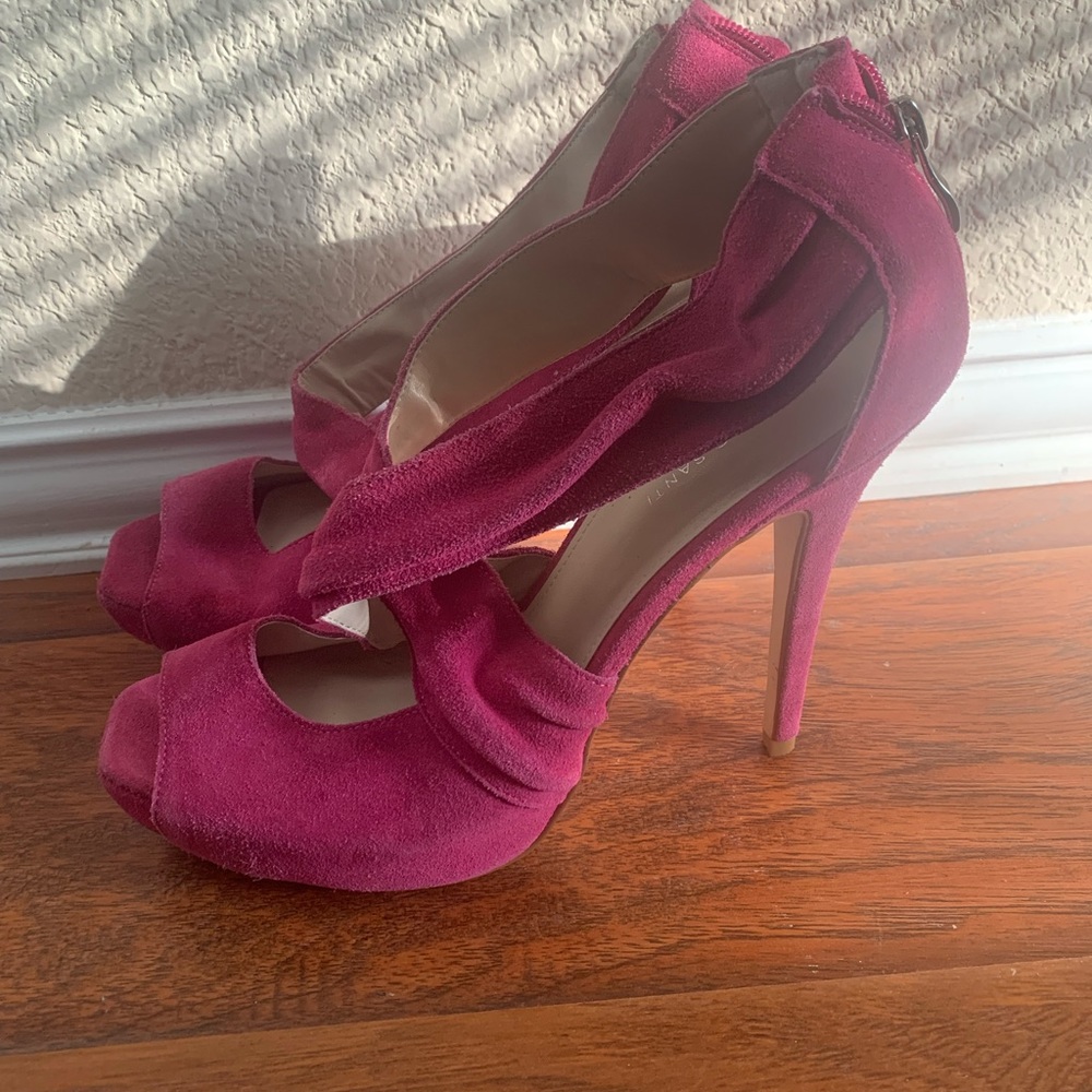 Pink suede heels - Picture 2 of 4